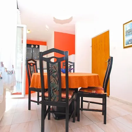 Fuer 7 Personen Ca 100 Qm In Medulin, Istrien Suedkueste Von Istrien Apartment *
