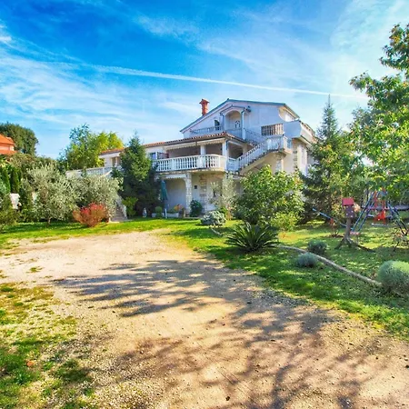 Fuer 7 Personen Ca 100 Qm In Medulin, Istrien Suedkueste Von Istrien Apartment *